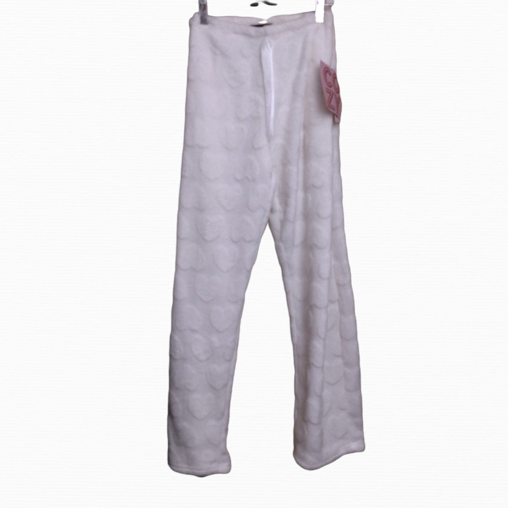 NWT soft and cozy Weekend loungers. White size XL